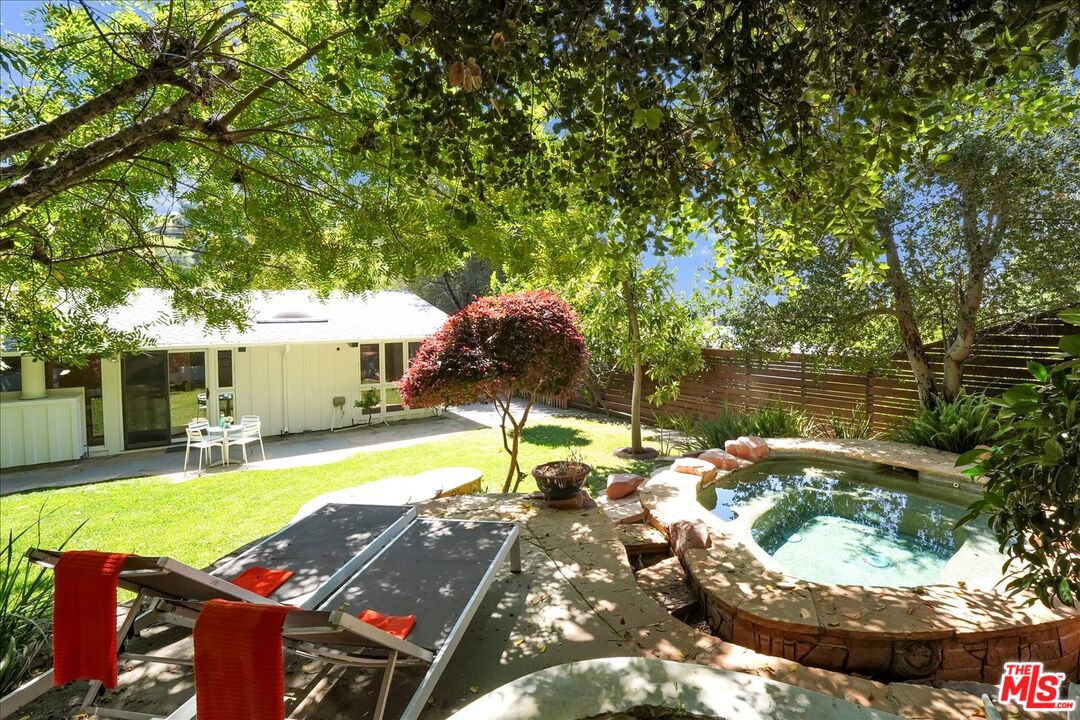 3500 Woodcliff Rd