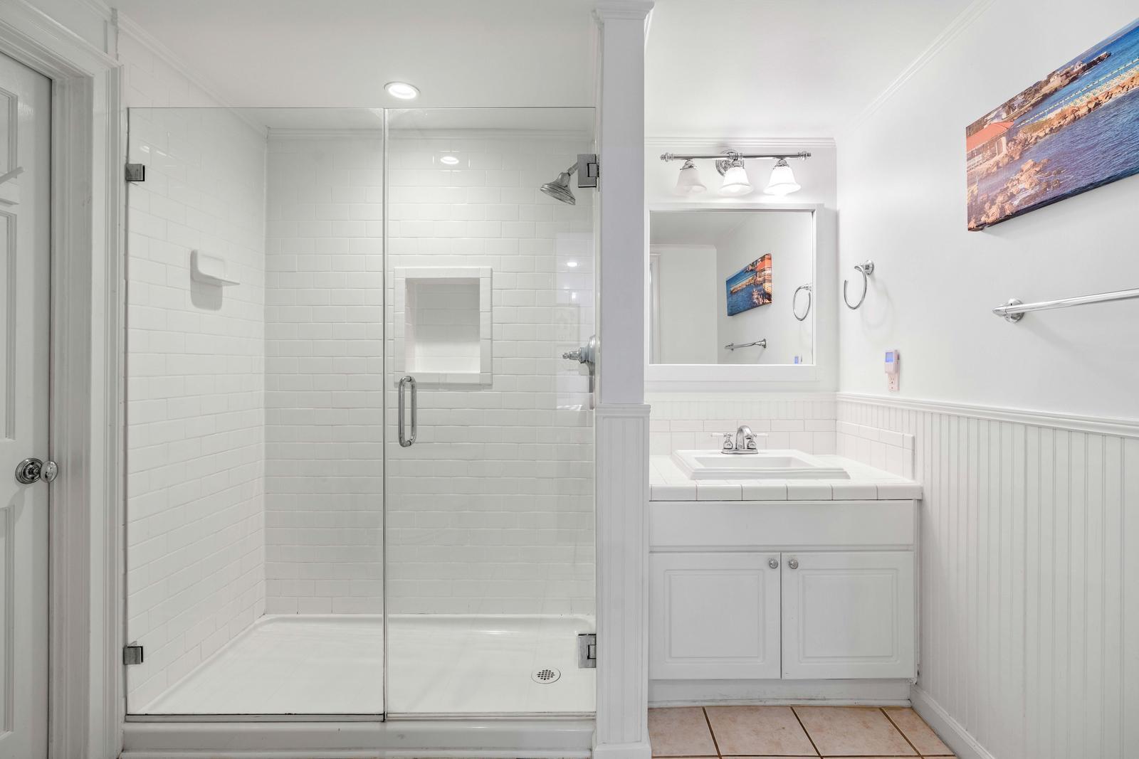 104 Queen Street # B