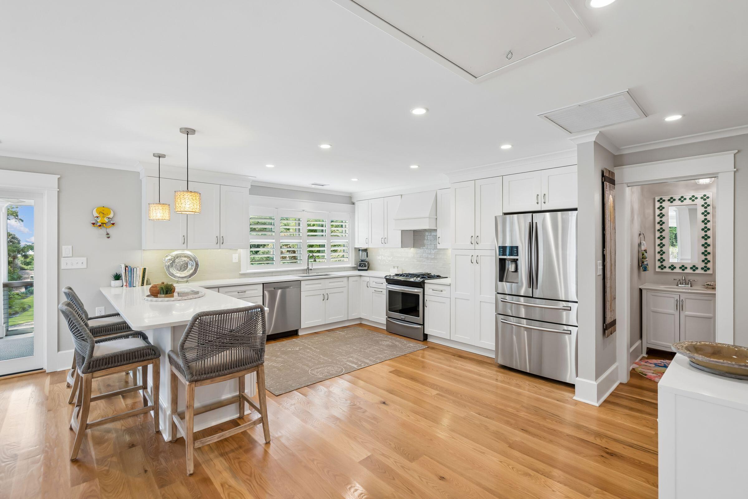 10 Eugenia Avenue