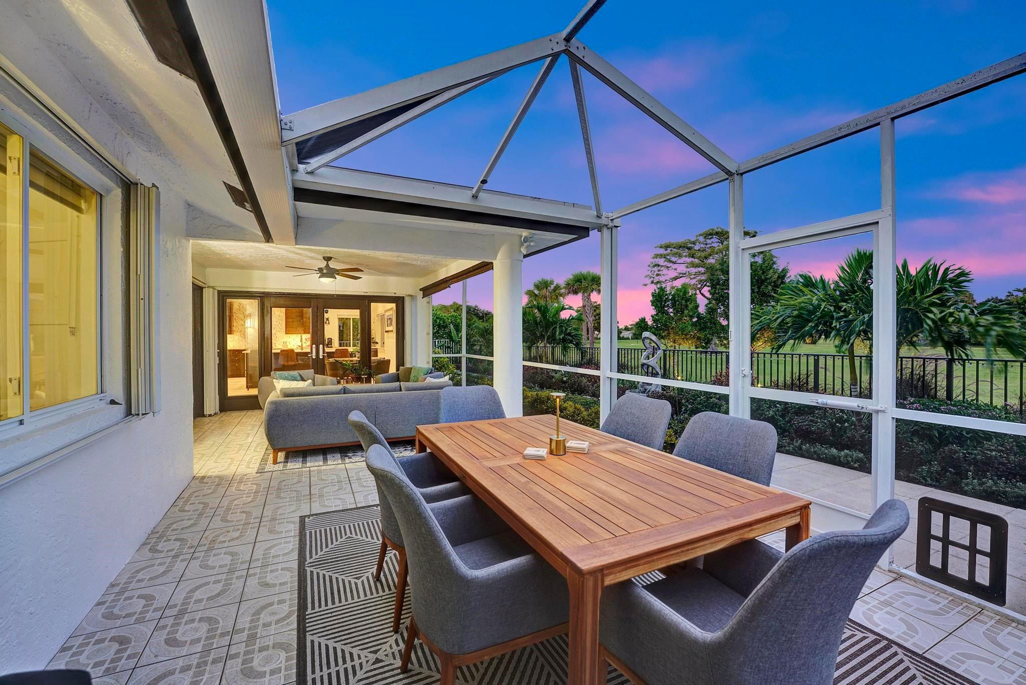 2940 Oak Tree Dr