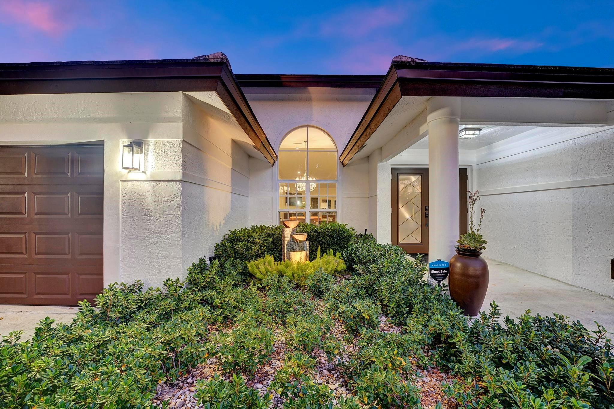 2940 Oak Tree Dr