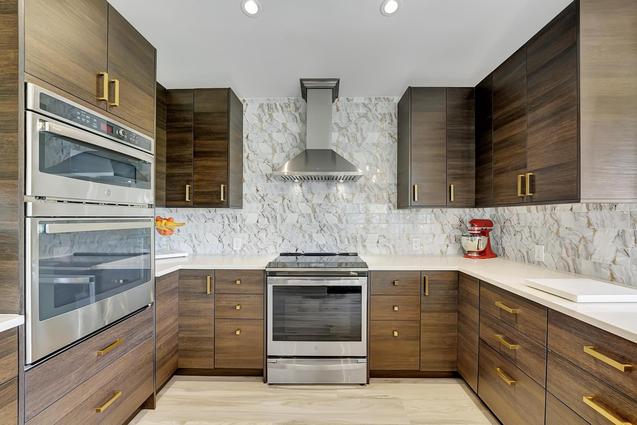 2940 Oak Tree Dr