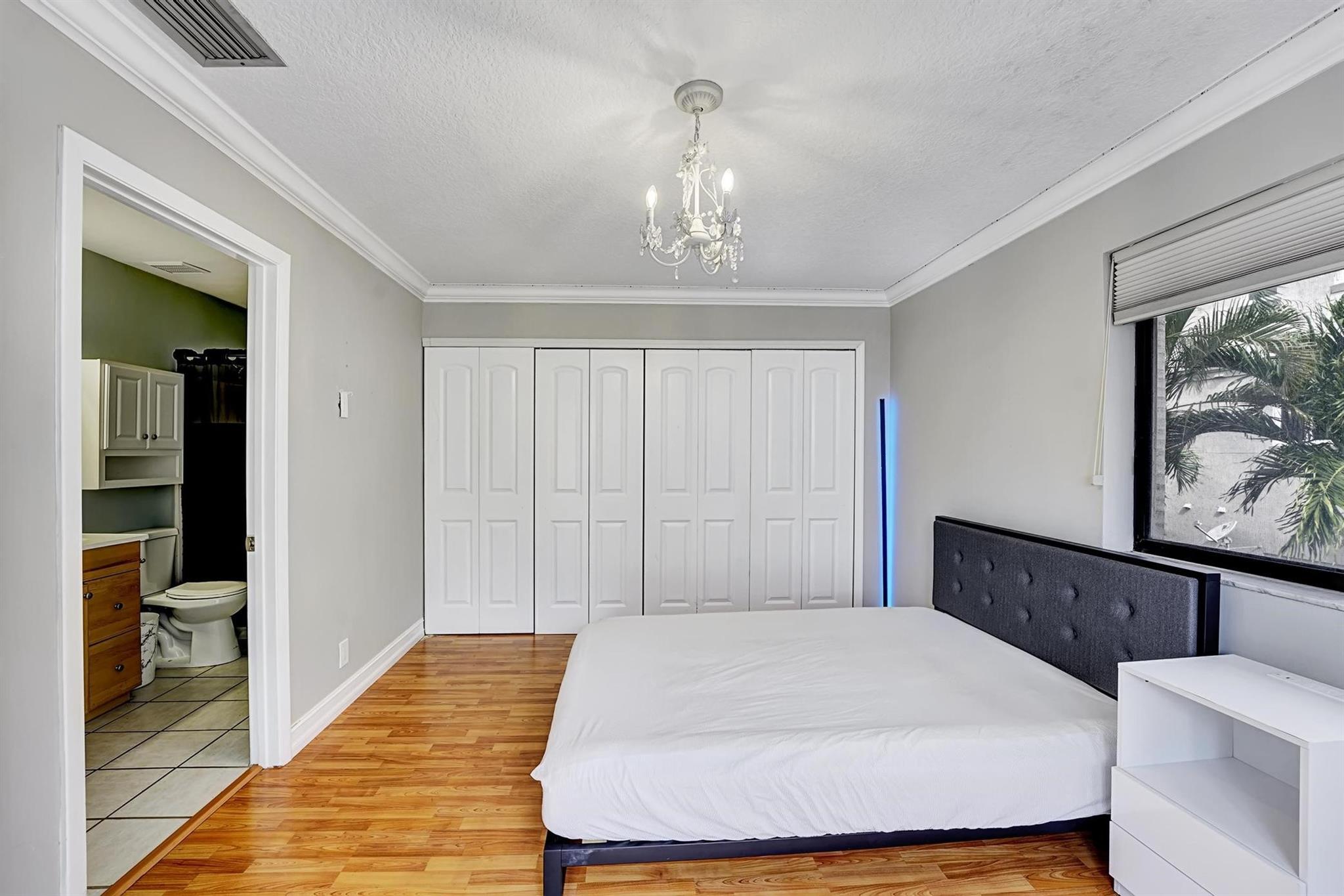3900 NE 18th Ave 23E