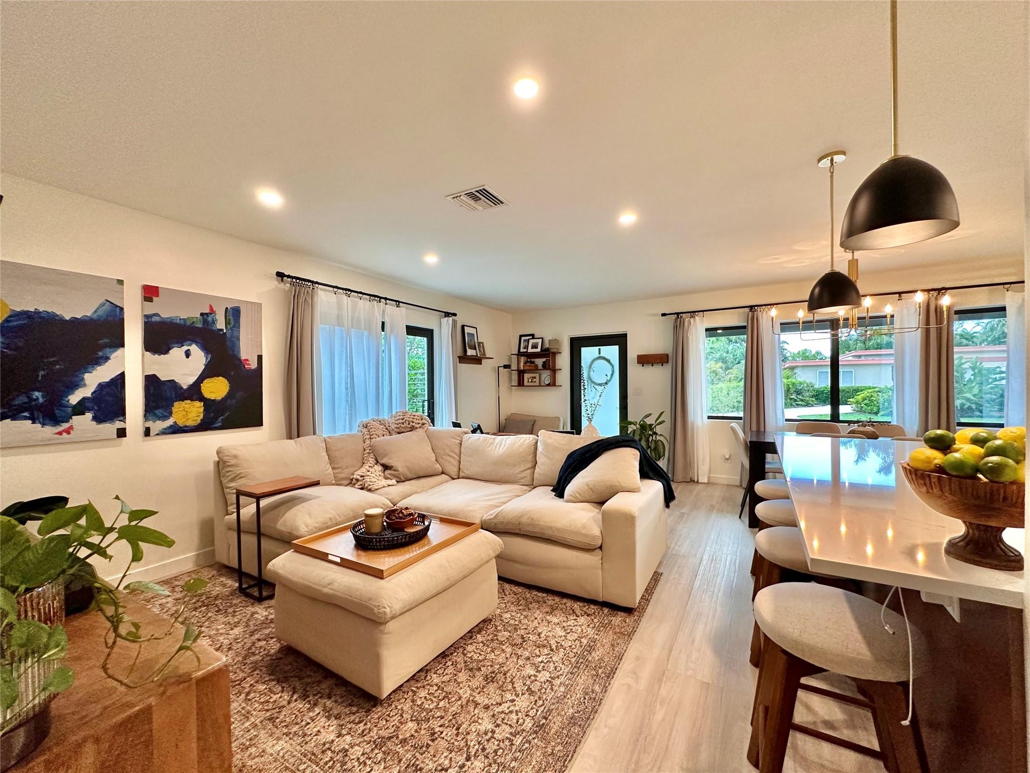 501 NW 25th St