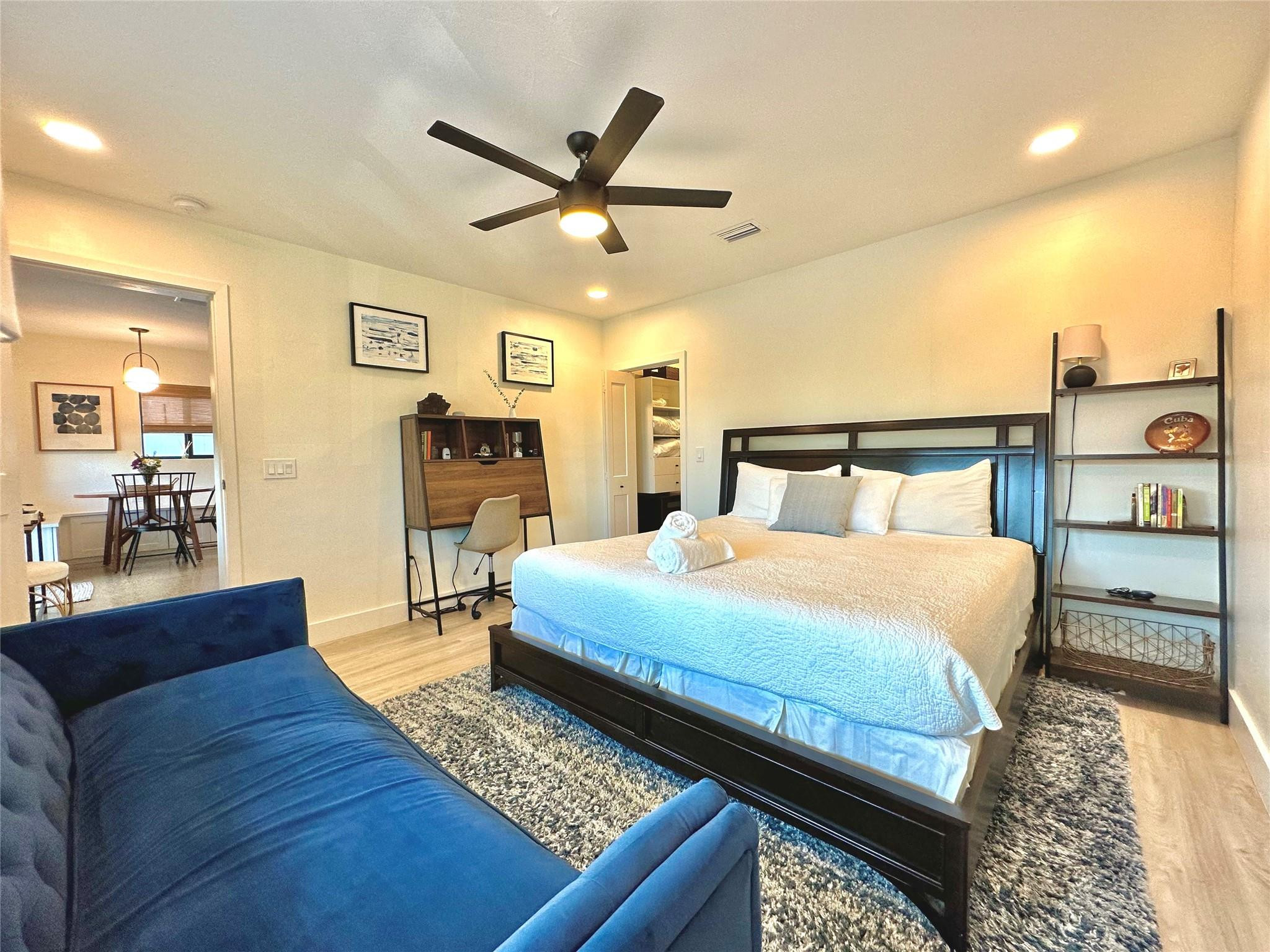 501 NW 25th St