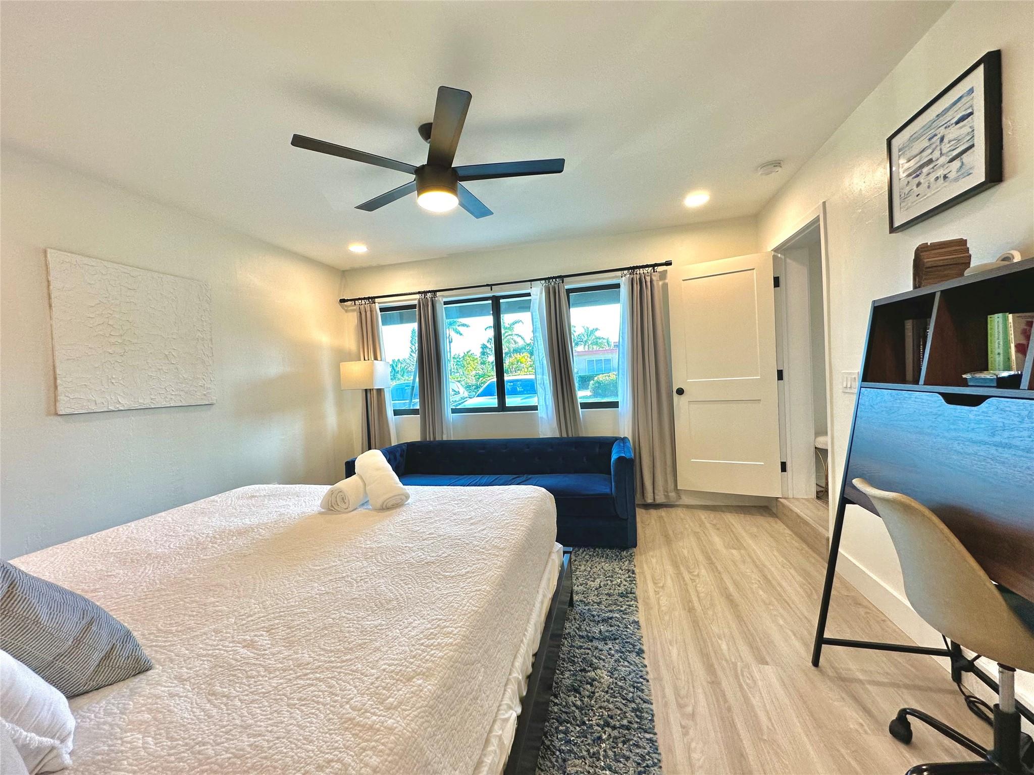 501 NW 25th St