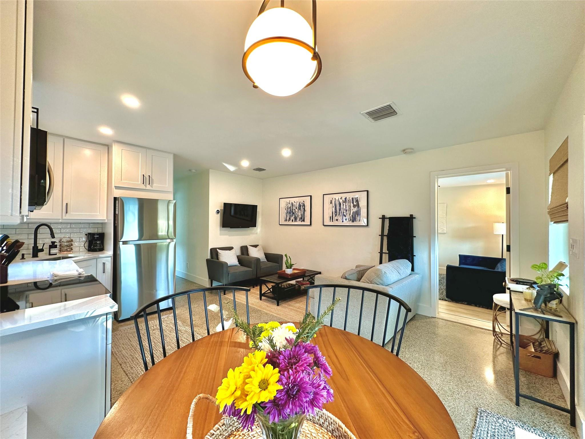 501 NW 25th St