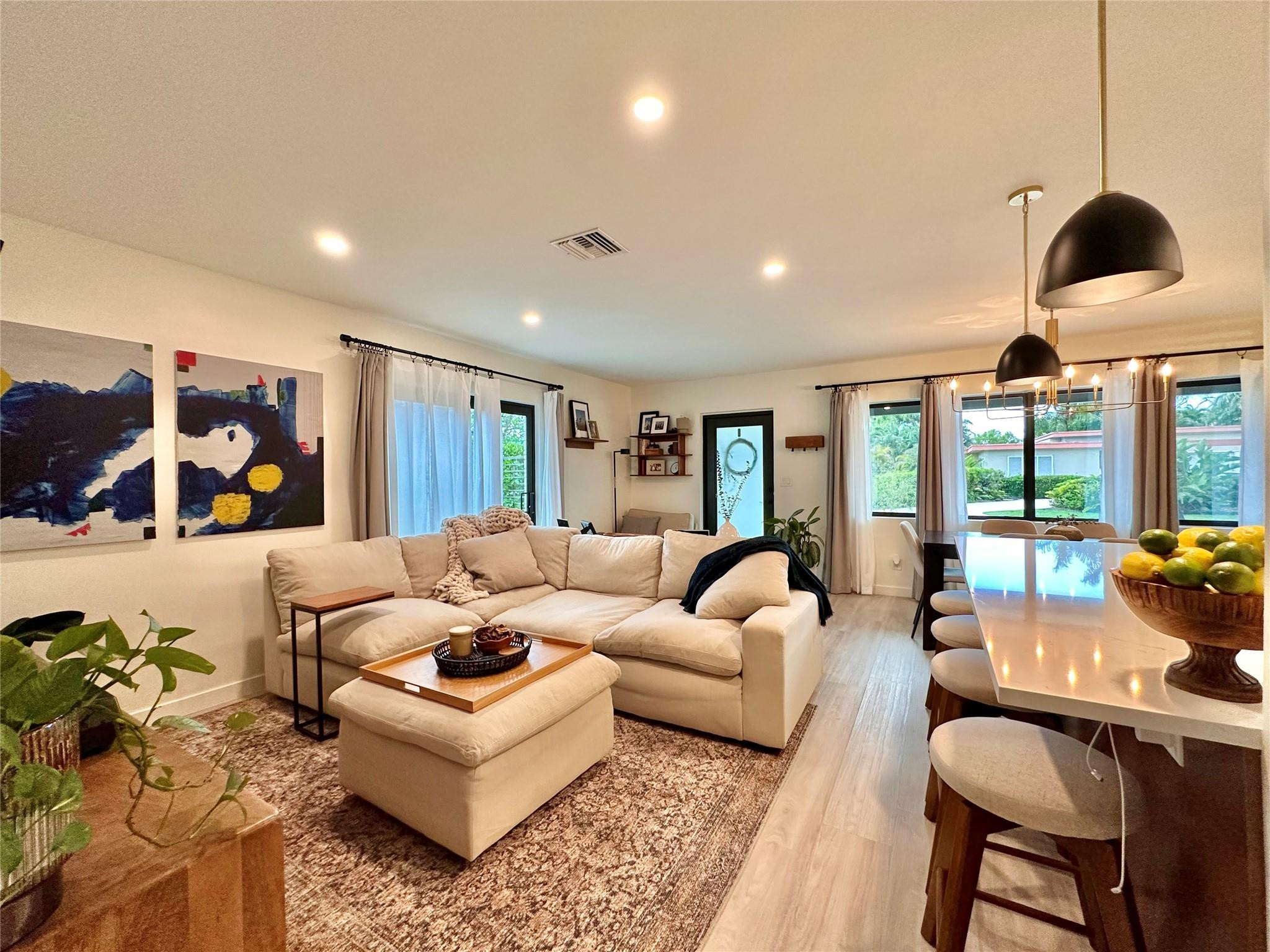 501 NW 25th St