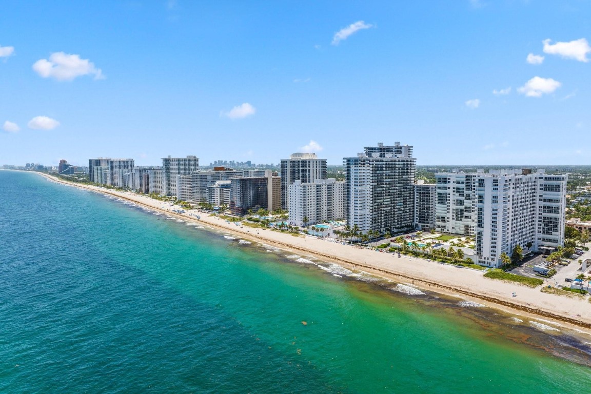 4300 N Ocean Blvd 20P