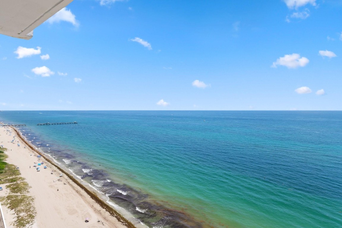 4300 N Ocean Blvd 20P