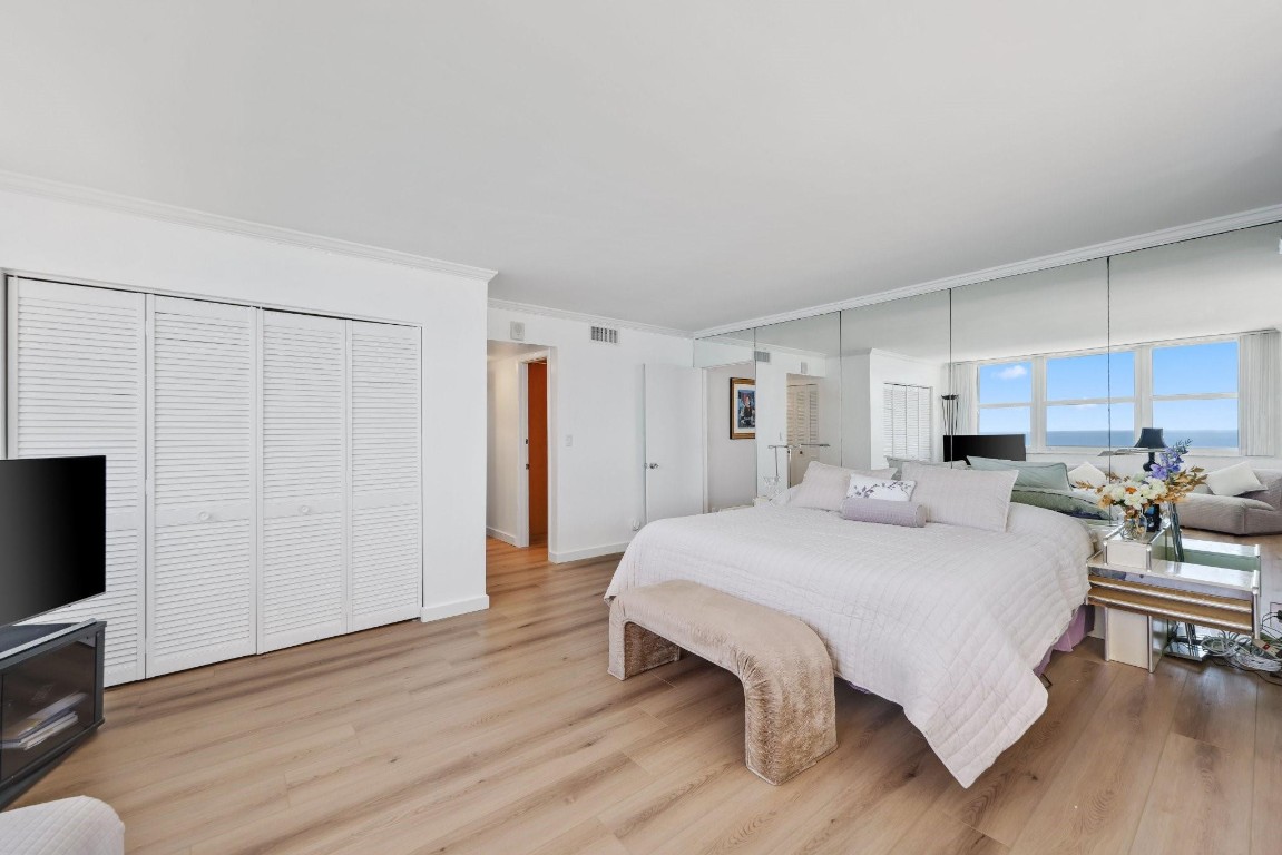 4300 N Ocean Blvd 20P