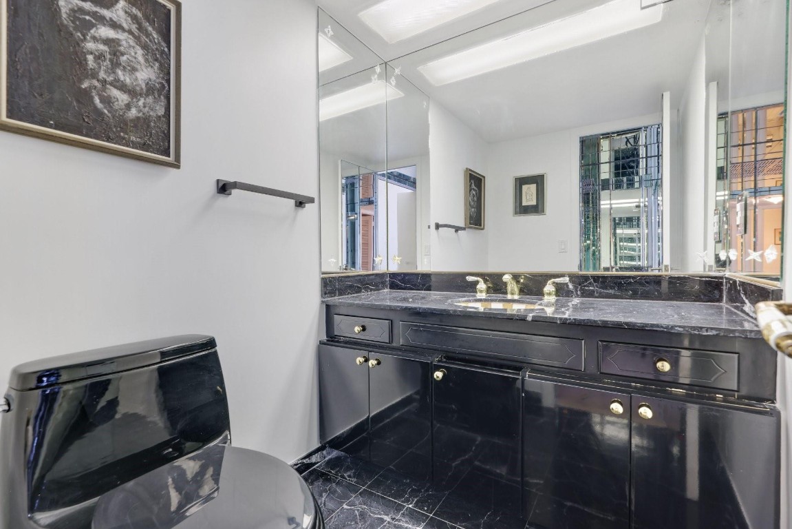 4300 N Ocean Blvd 20P