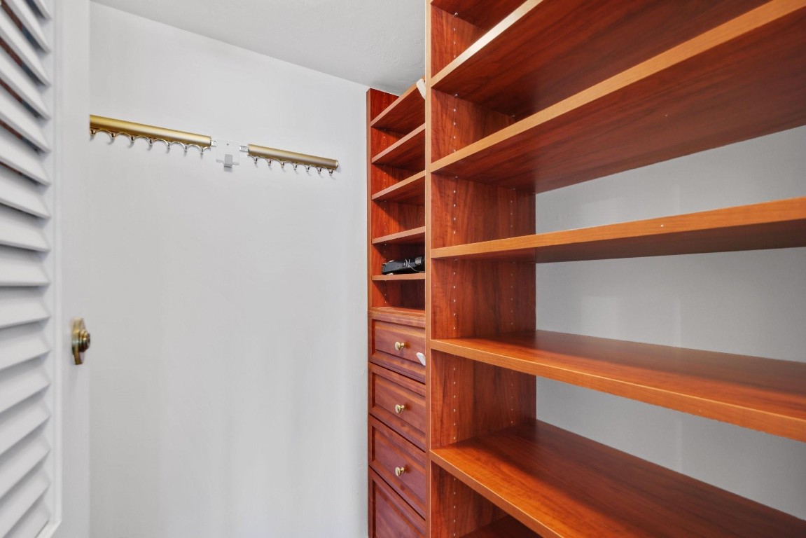 4300 N Ocean Blvd 20P