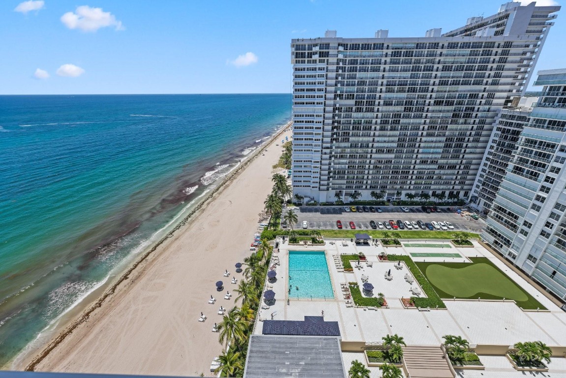 4300 N Ocean Blvd 20P