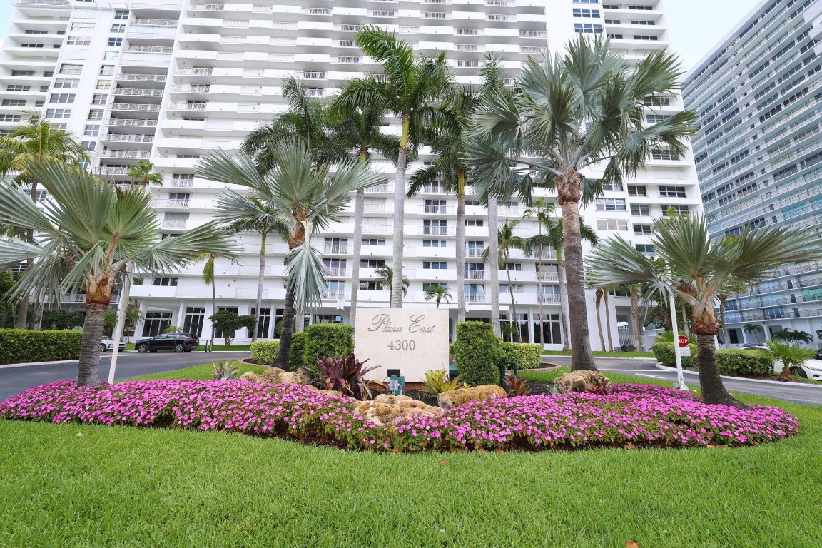 4300 N Ocean Blvd 20P