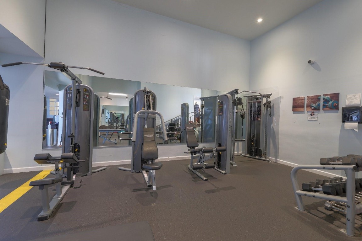 4300 N Ocean Blvd 20P