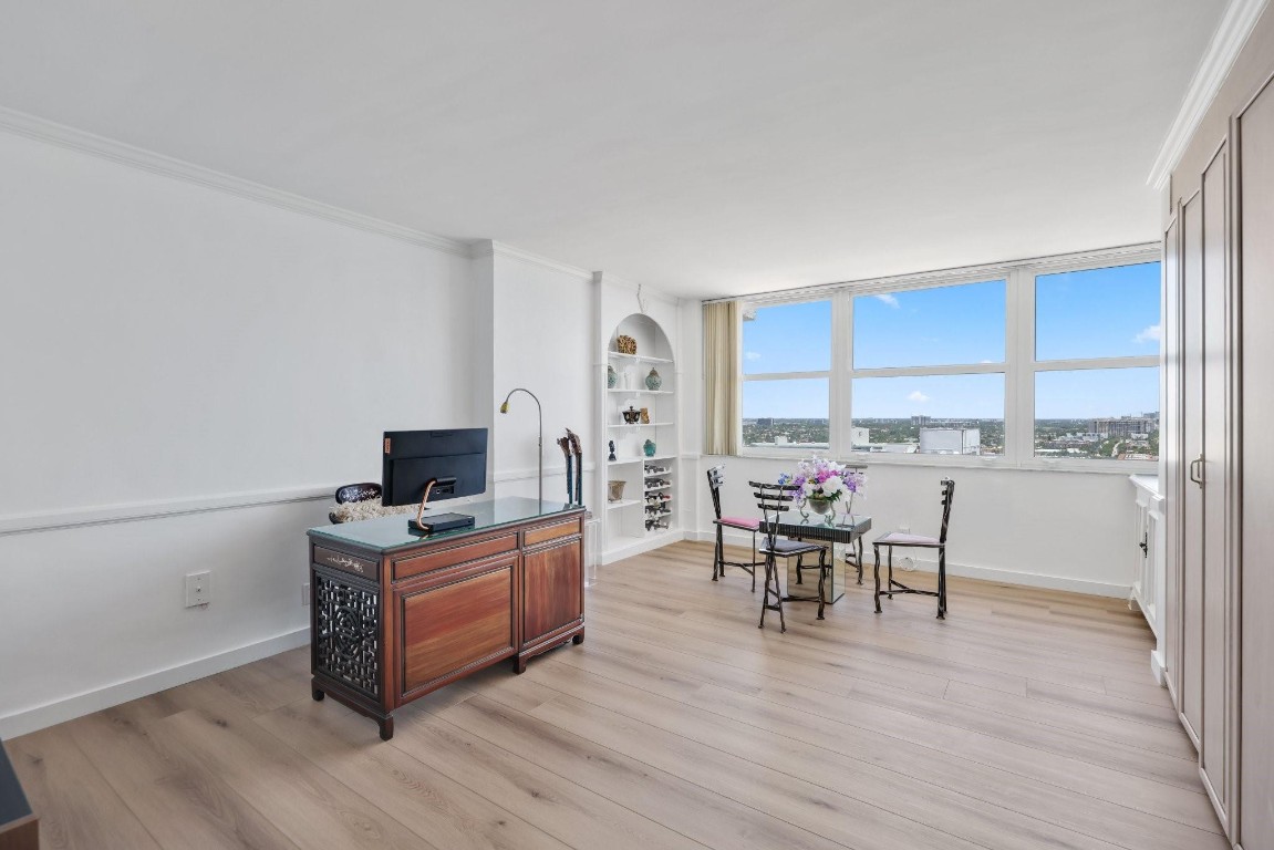 4300 N Ocean Blvd 20P