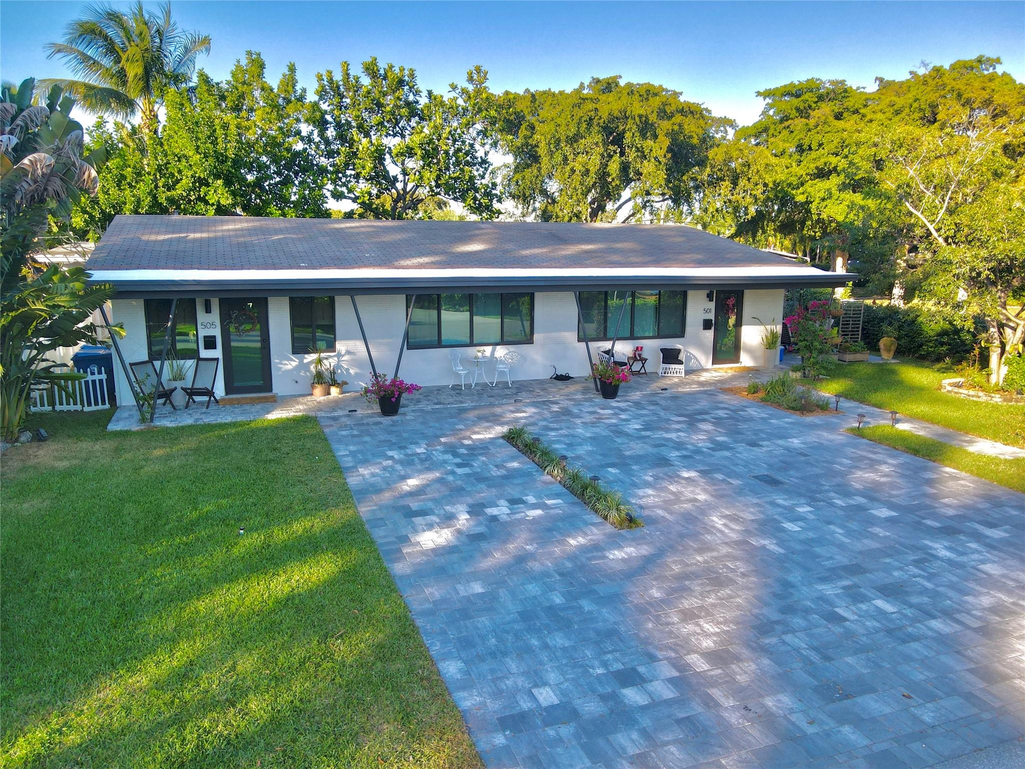 501 NW 25 ST