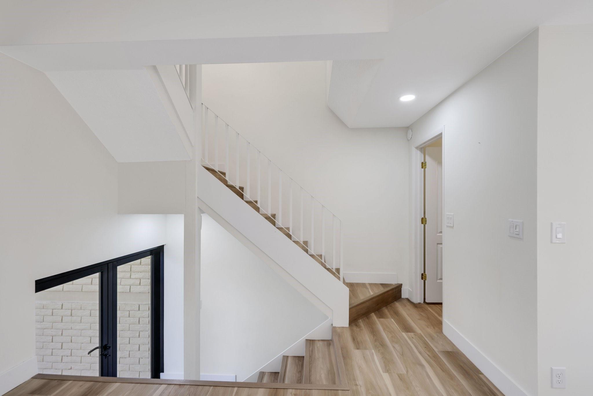 1401 NE 9 ST 23