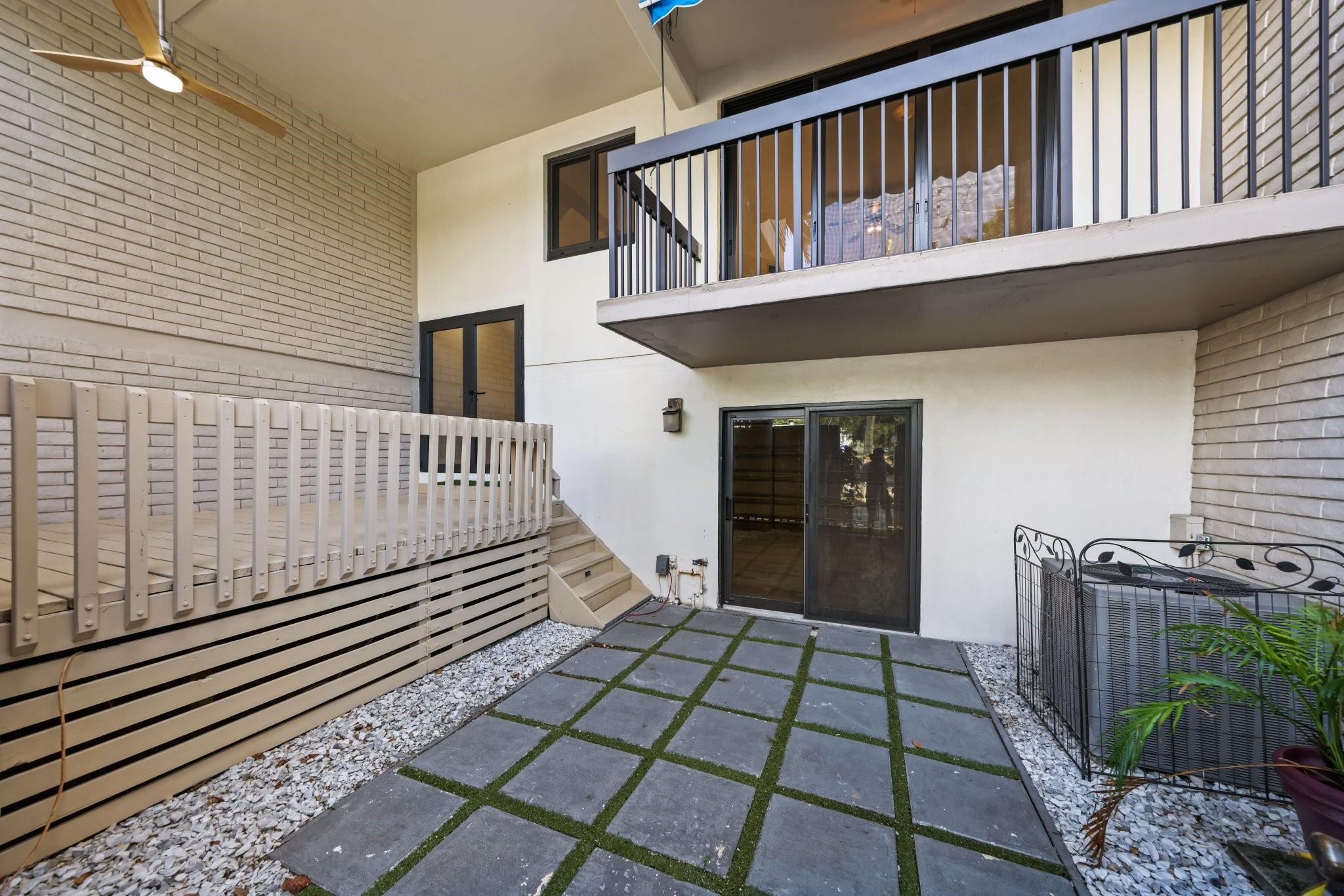 1401 NE 9 ST 23