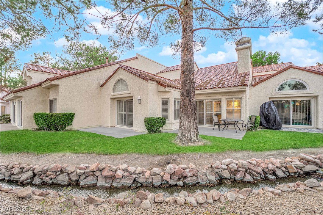 6948 Emerald Springs Lane