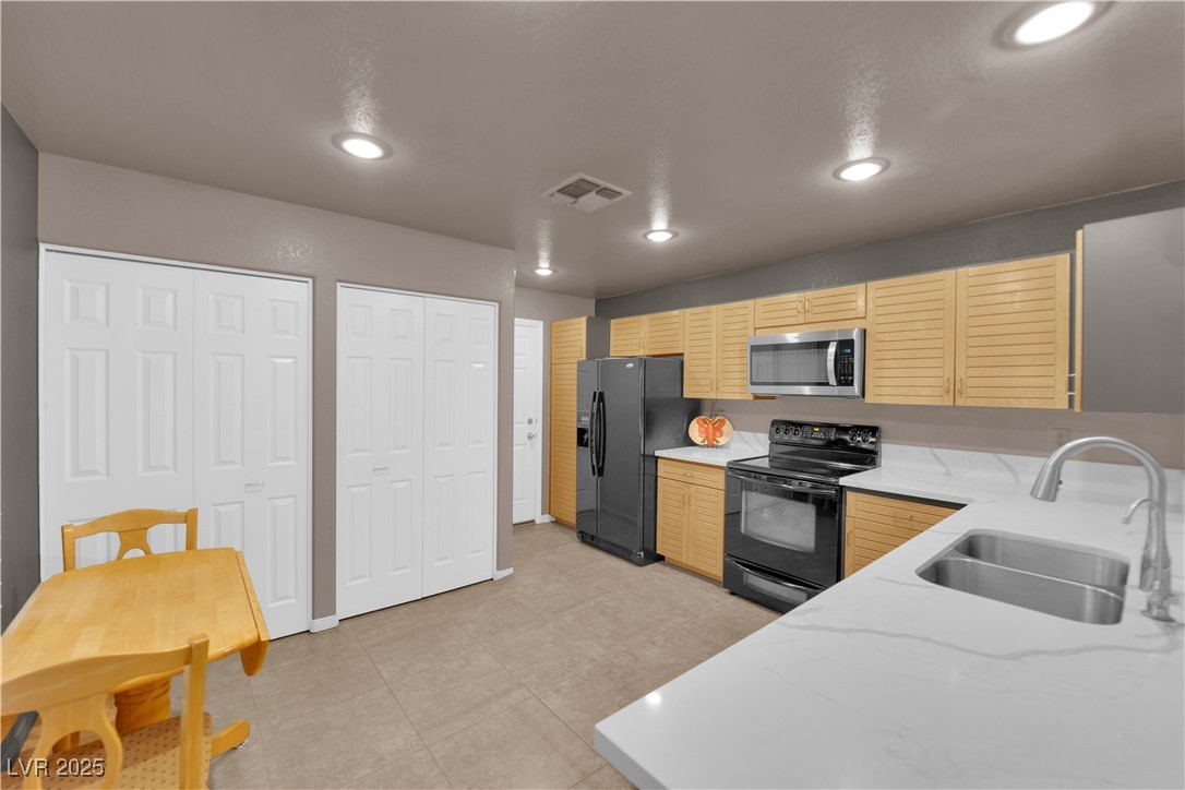6948 Emerald Springs Lane