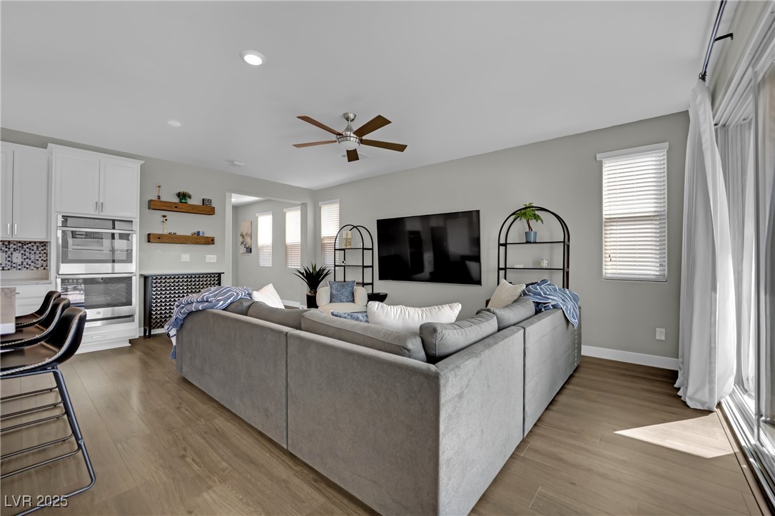 737 Foreign Reef Way