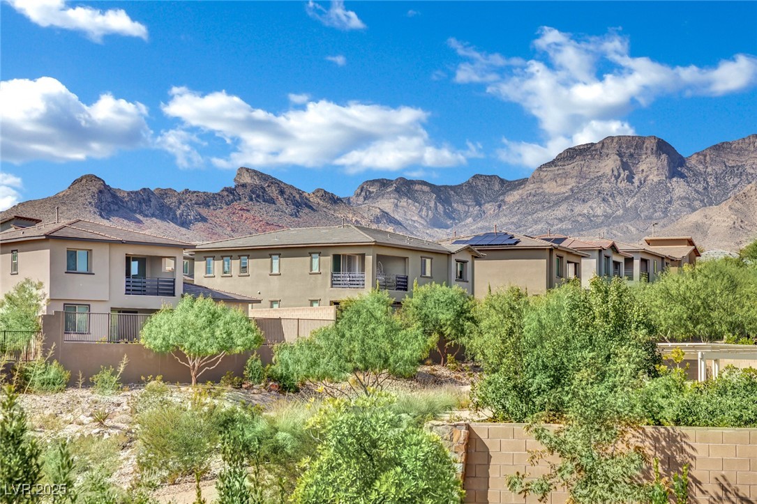 737 Foreign Reef Way