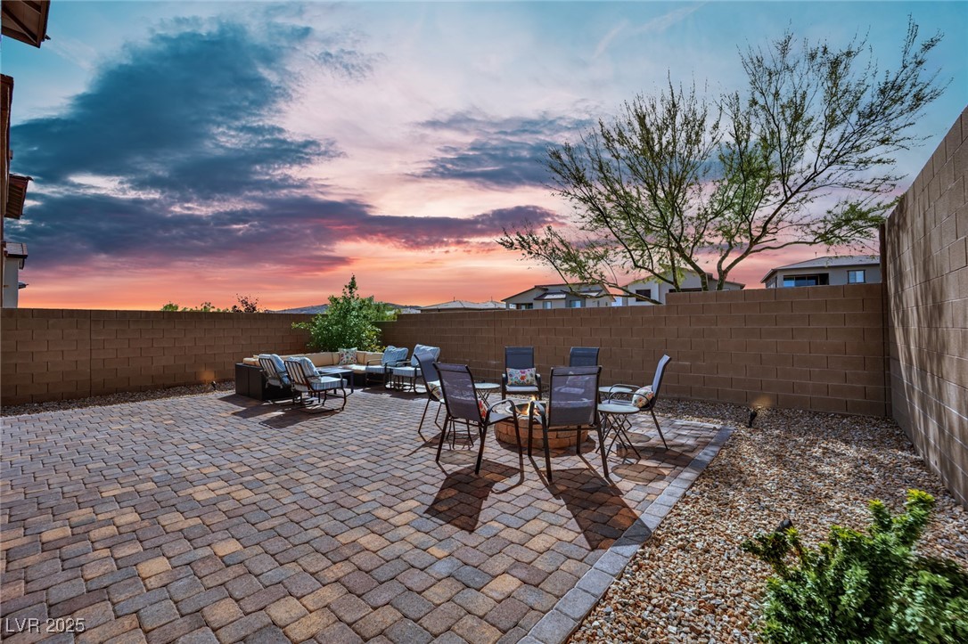 737 Foreign Reef Way