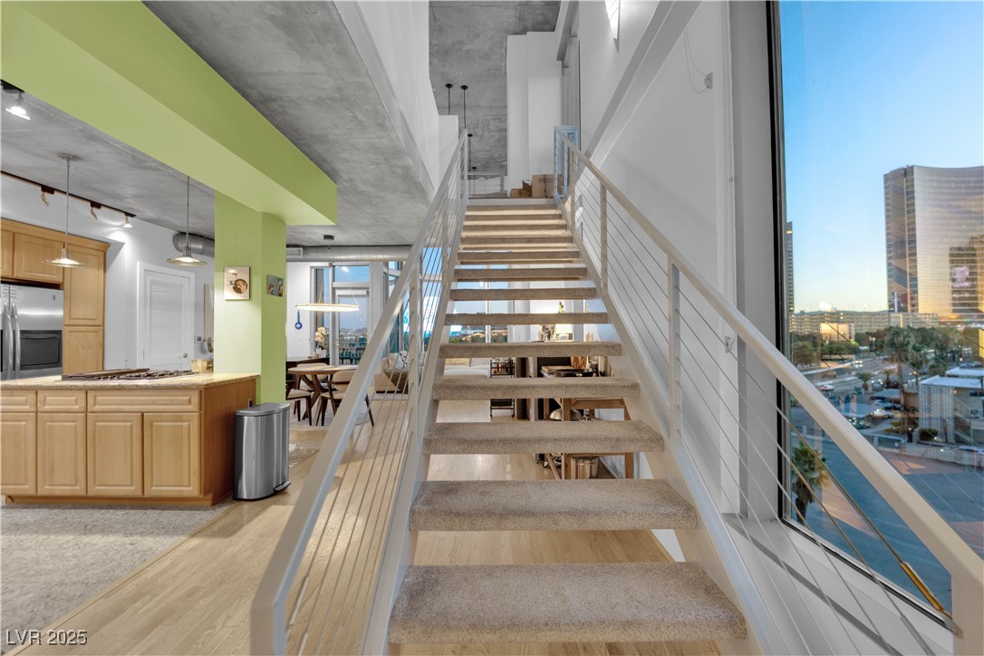 360 East Desert Inn Road 607