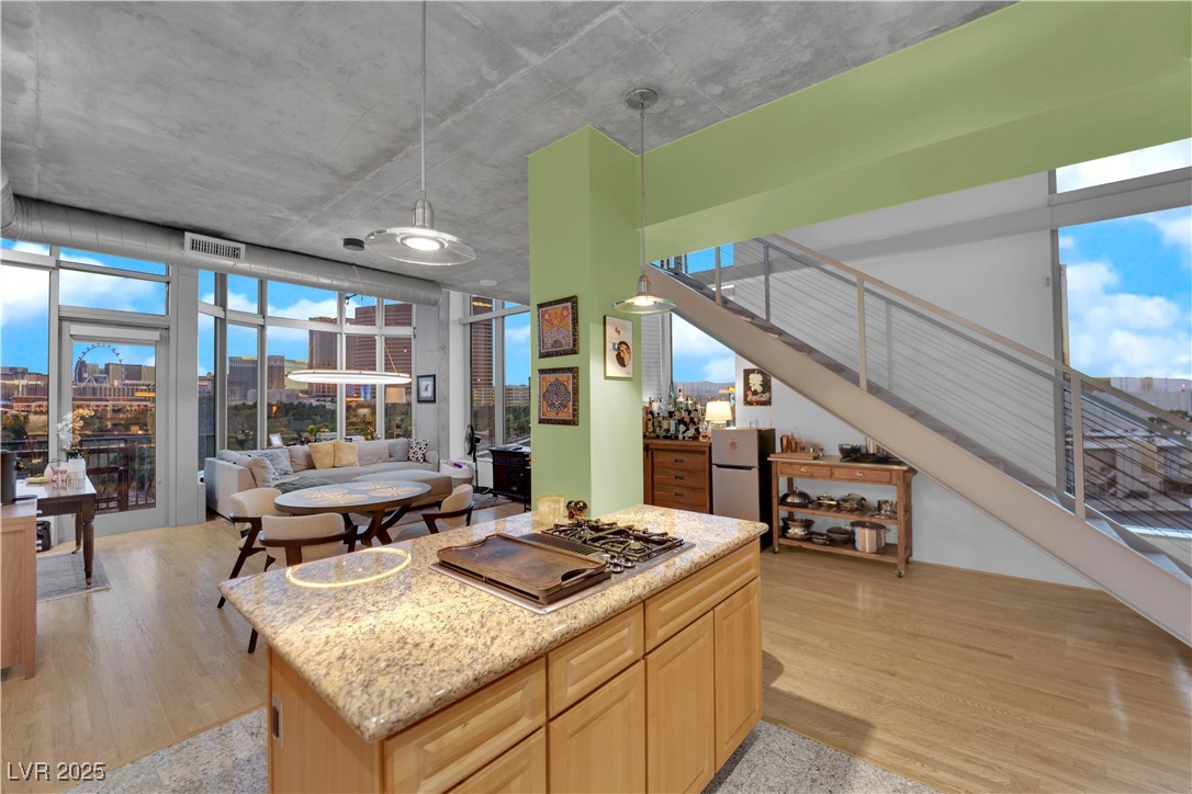 360 East Desert Inn Road 607