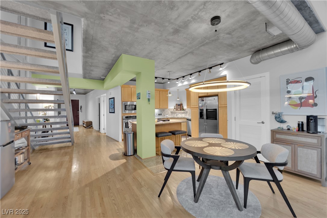 360 East Desert Inn Road 607