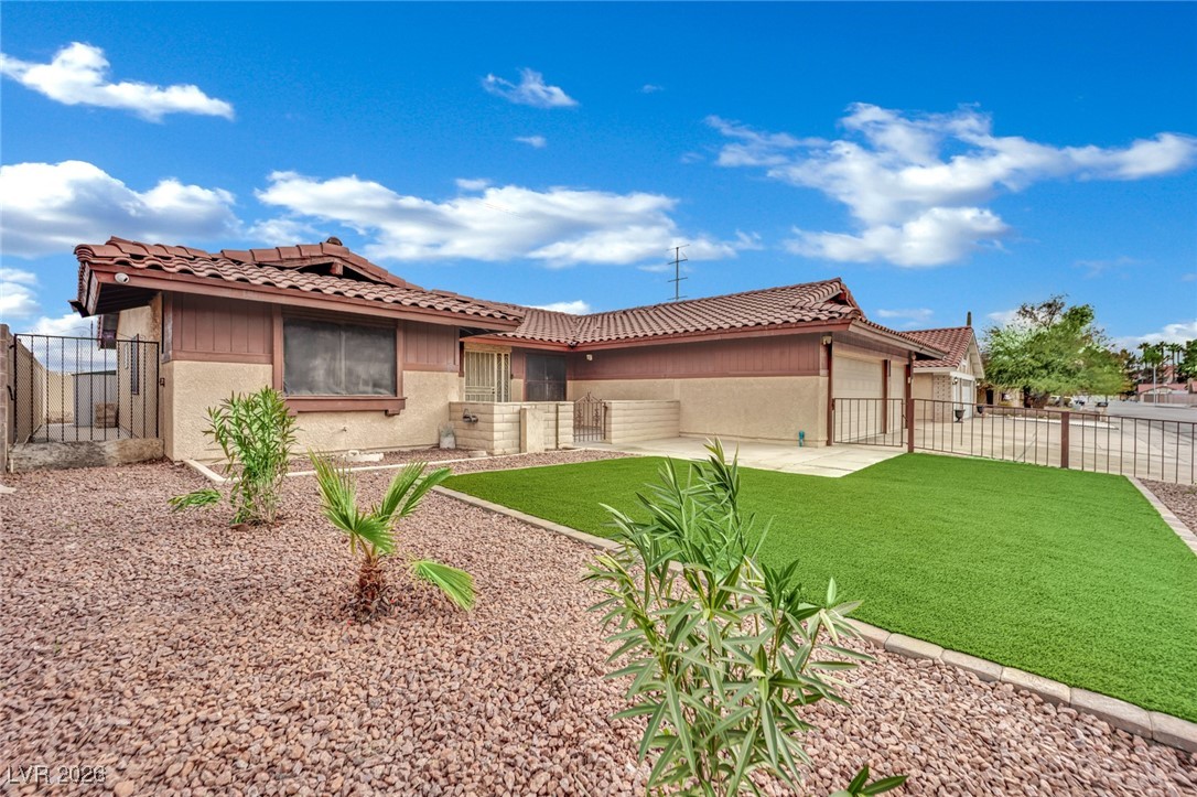 1513 Brocado Lane