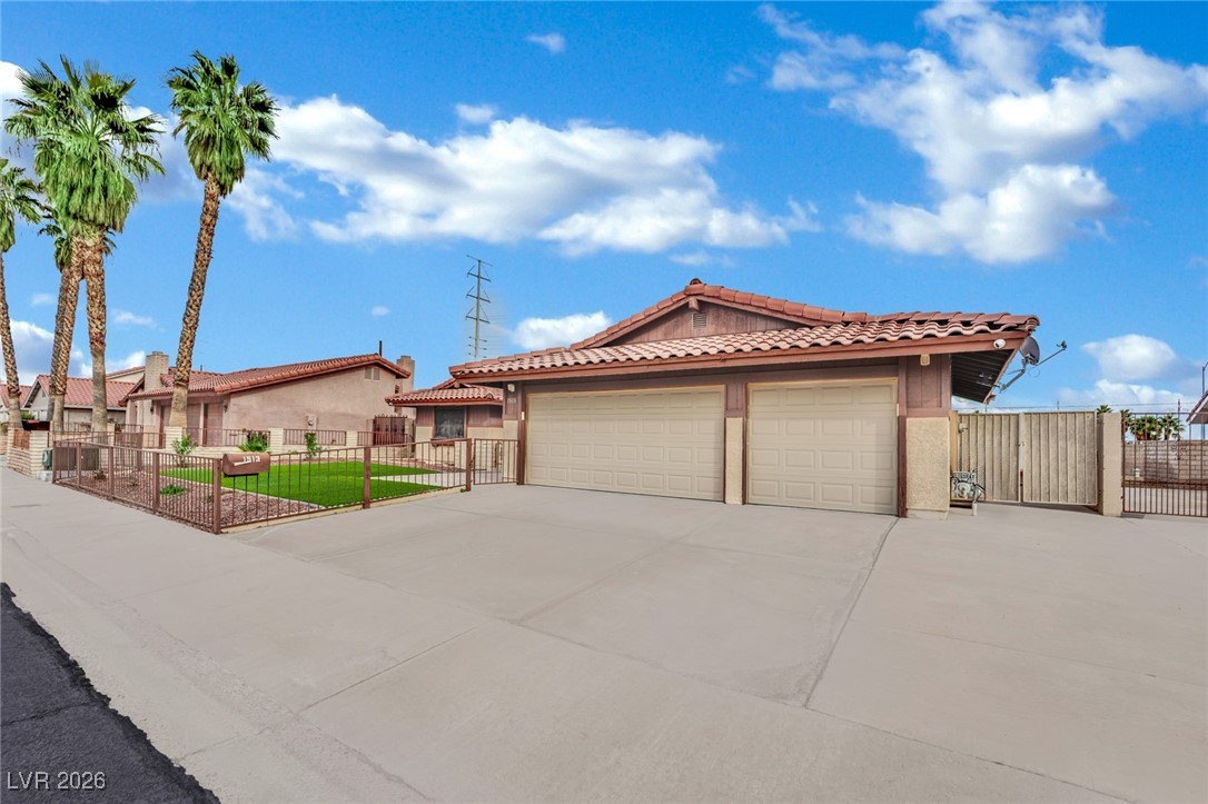 1513 Brocado Lane