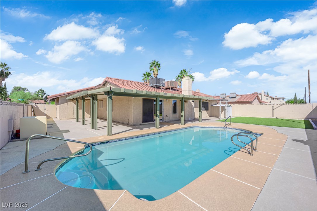 1513 Brocado Lane