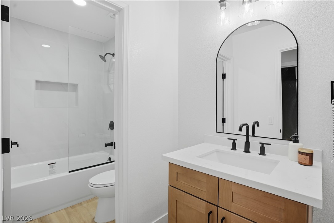 5401 Painted Sunrise Drive