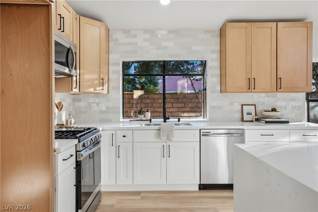 5401 Painted Sunrise Drive