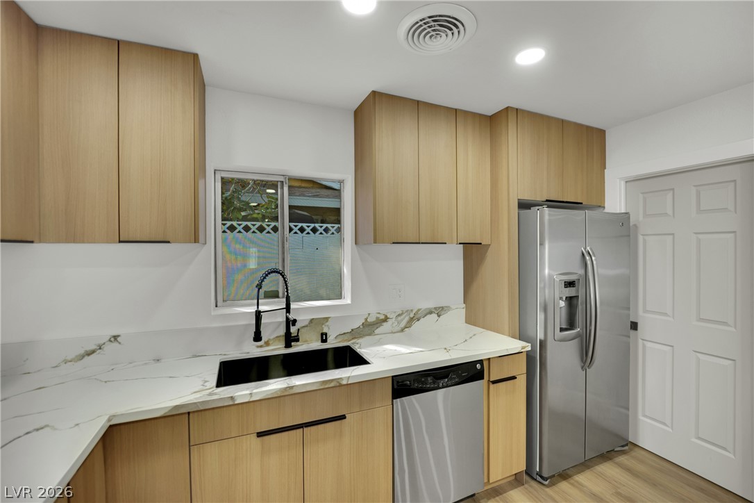 2325 Sombrero Drive