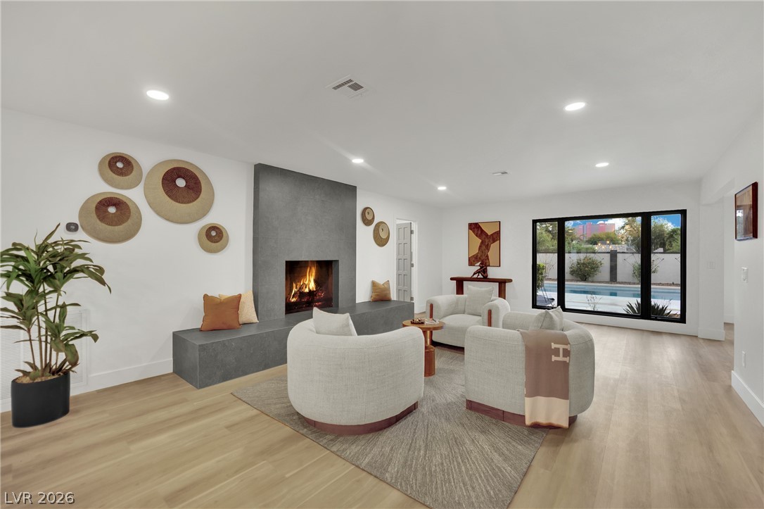 1244 Park Circle