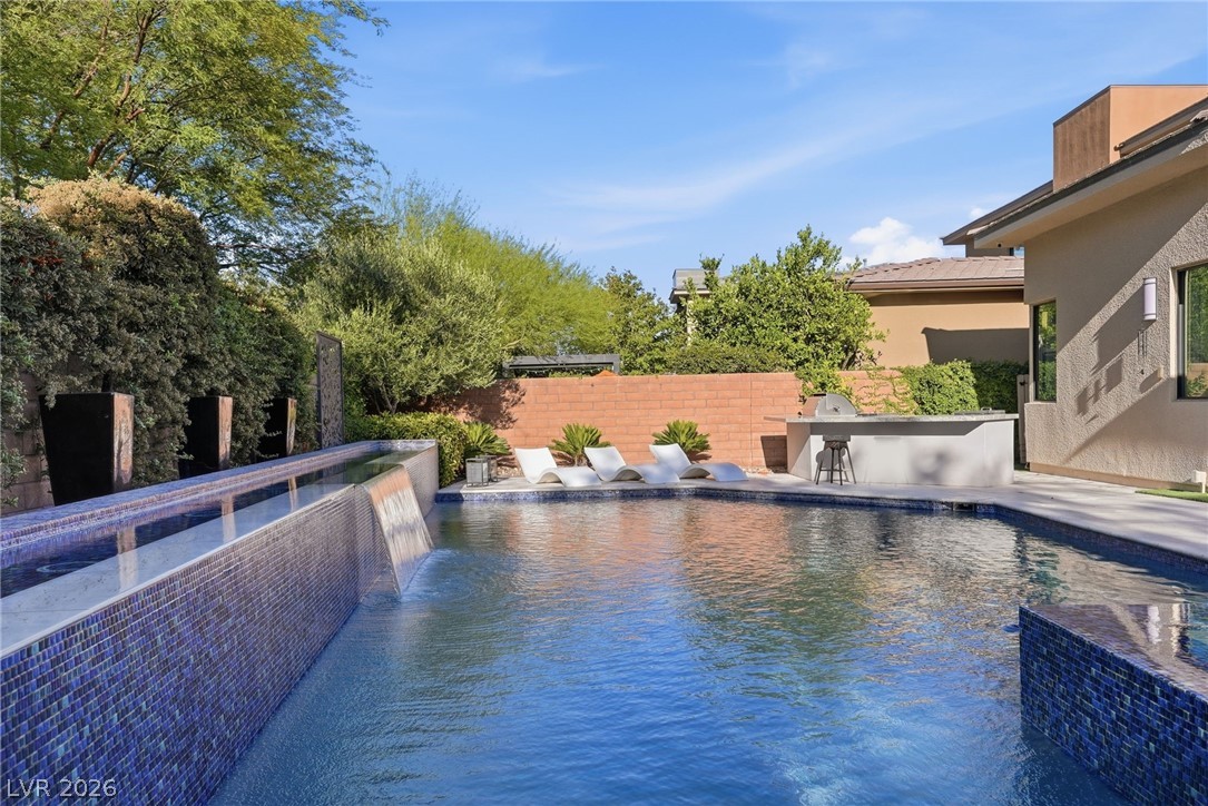 47 Moonfire Drive