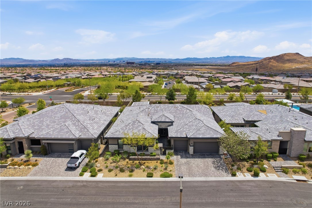 781 Thistle Fairway Street