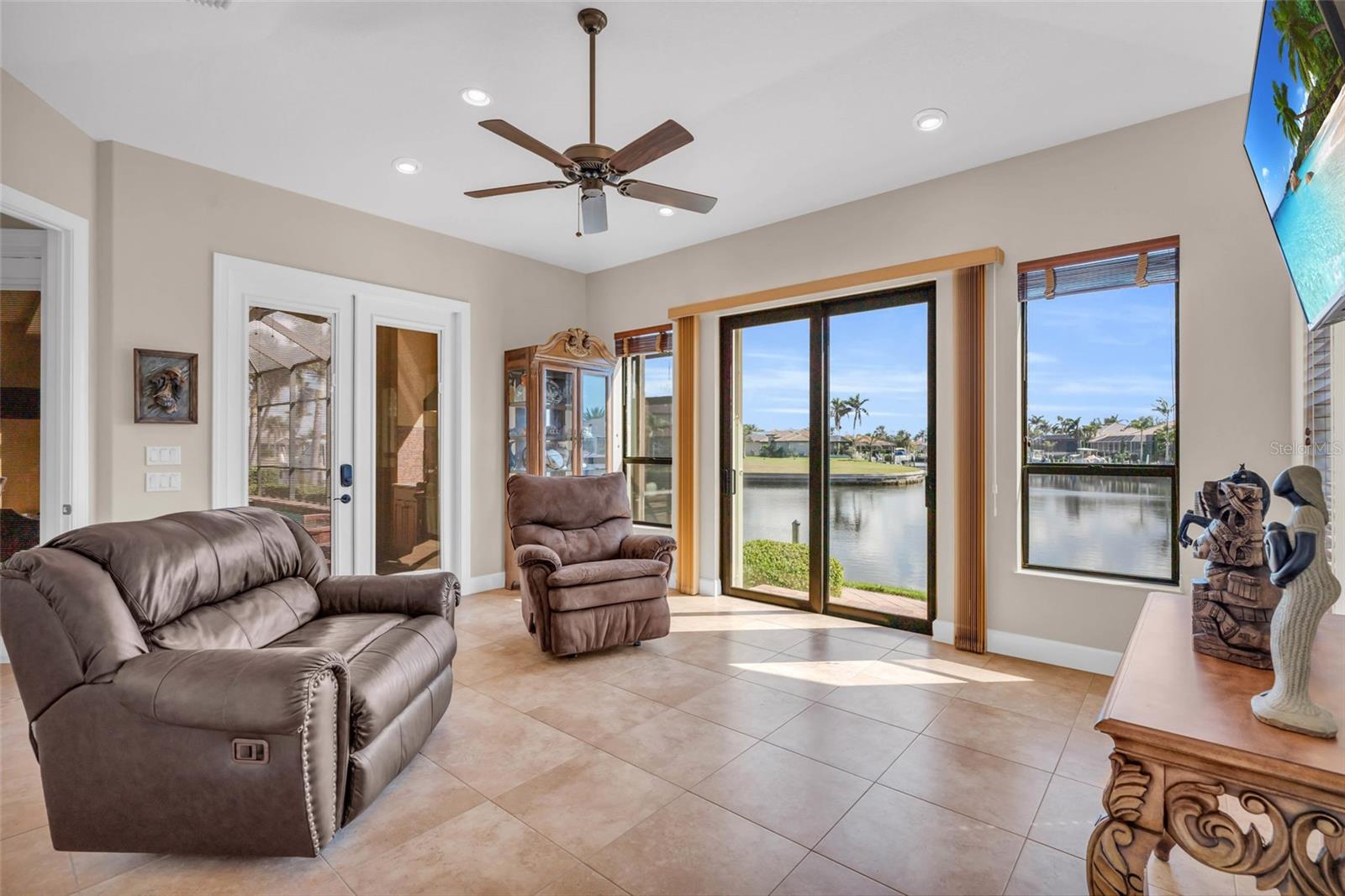3321 TRIPOLI BLVD