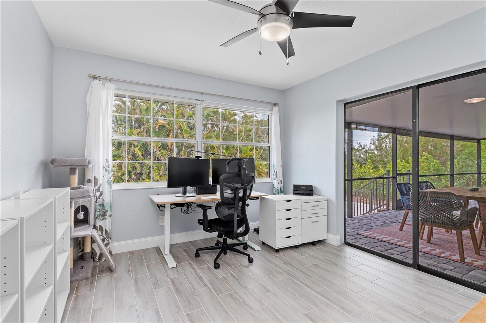 2710 CAMELLIA TER