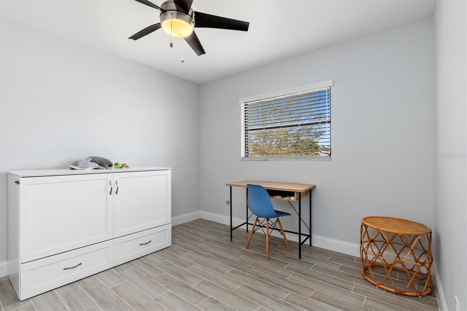 2710 CAMELLIA TER