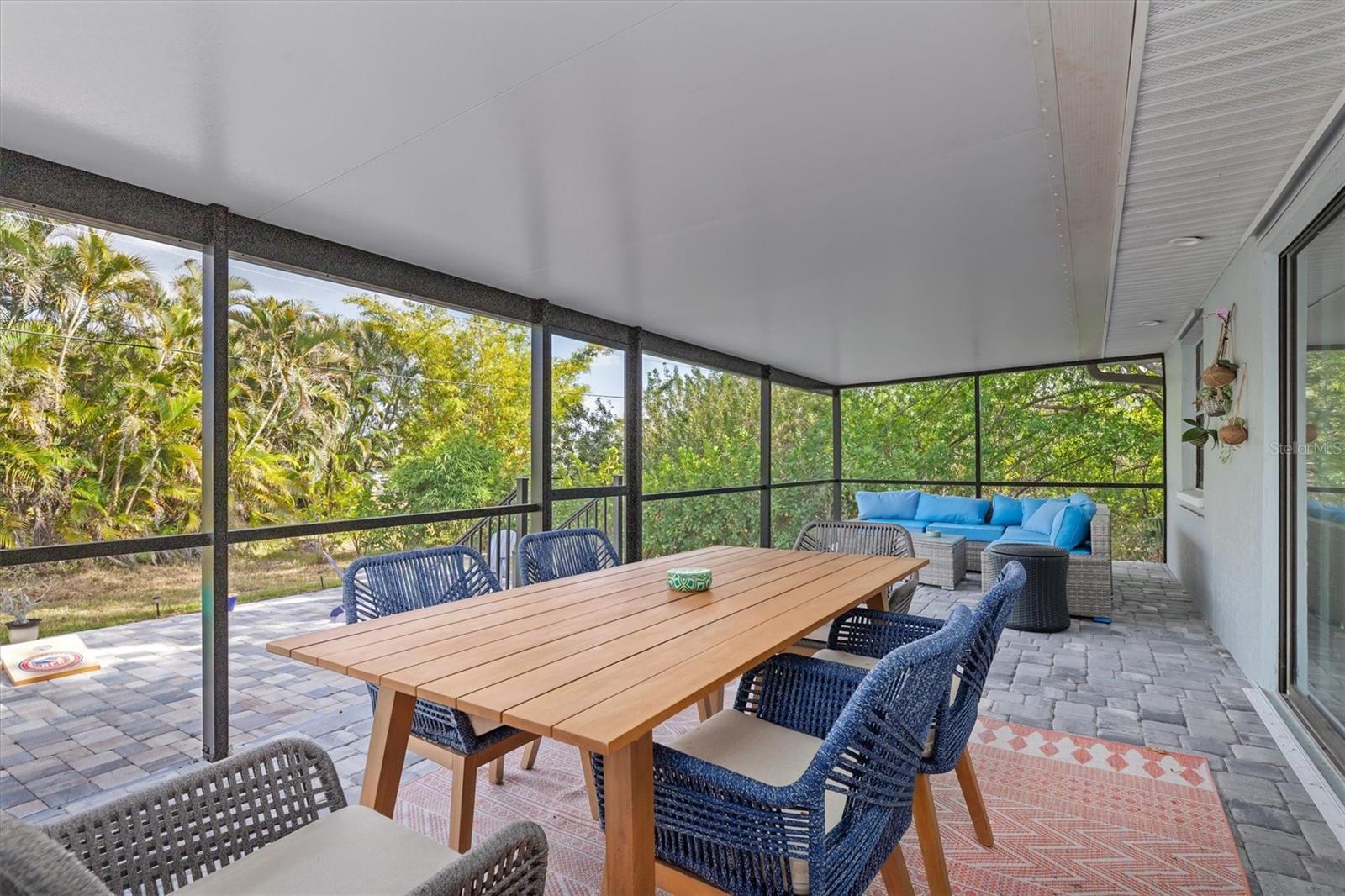 2710 CAMELLIA TER