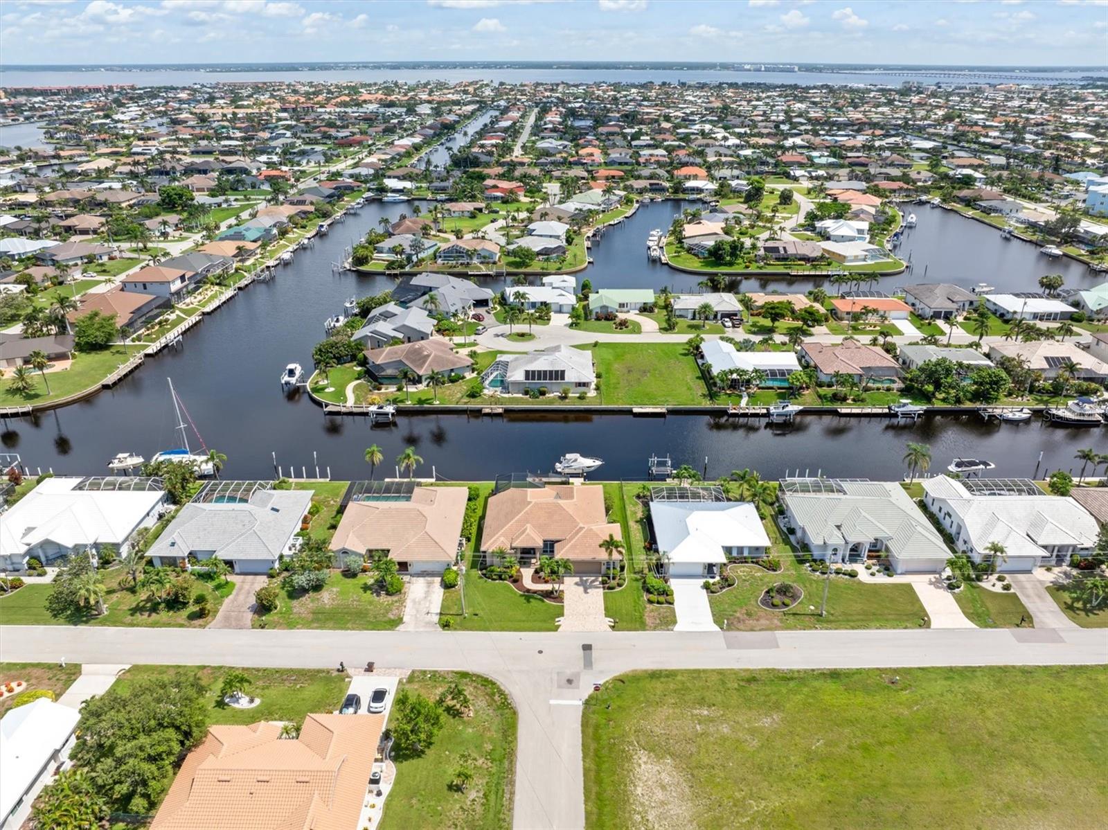 2224 VIA VENETO DR