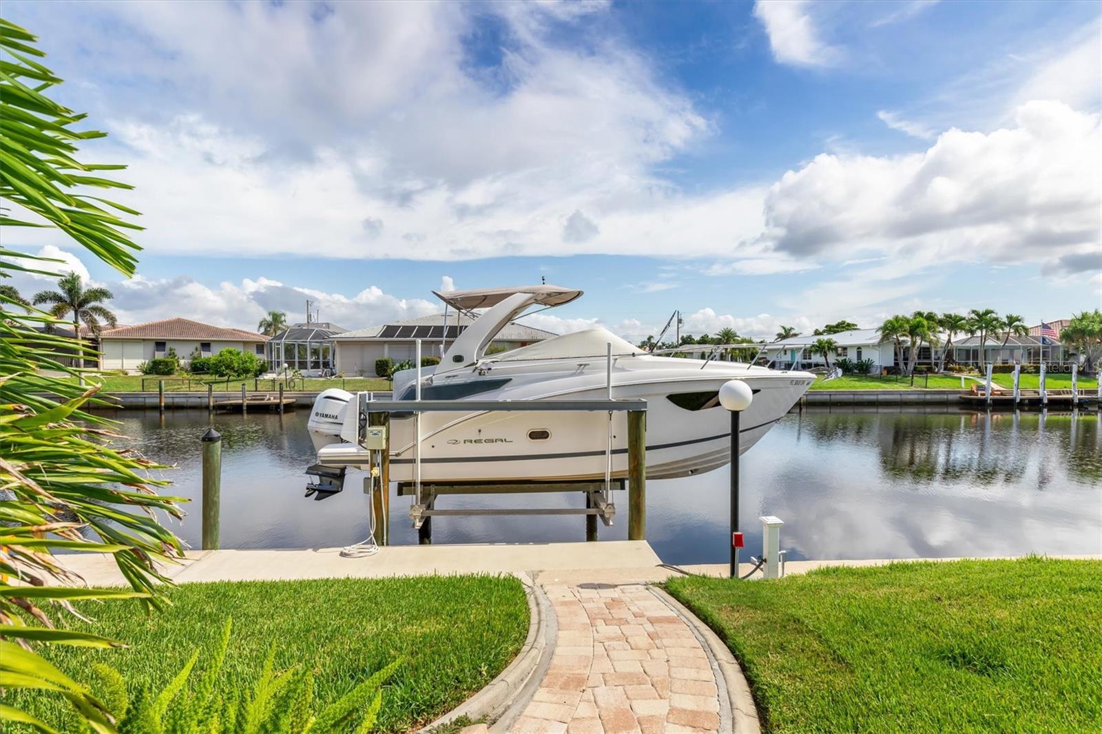 2224 VIA VENETO DR