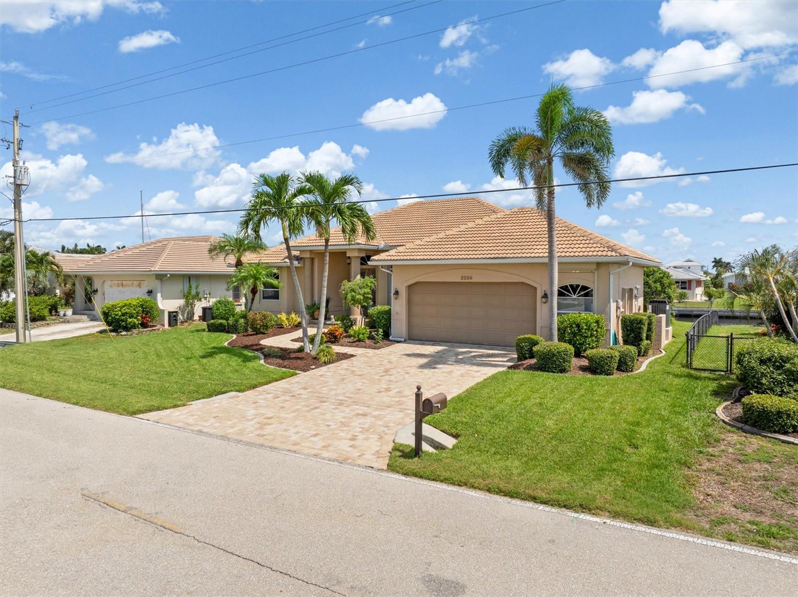 2224 VIA VENETO DR