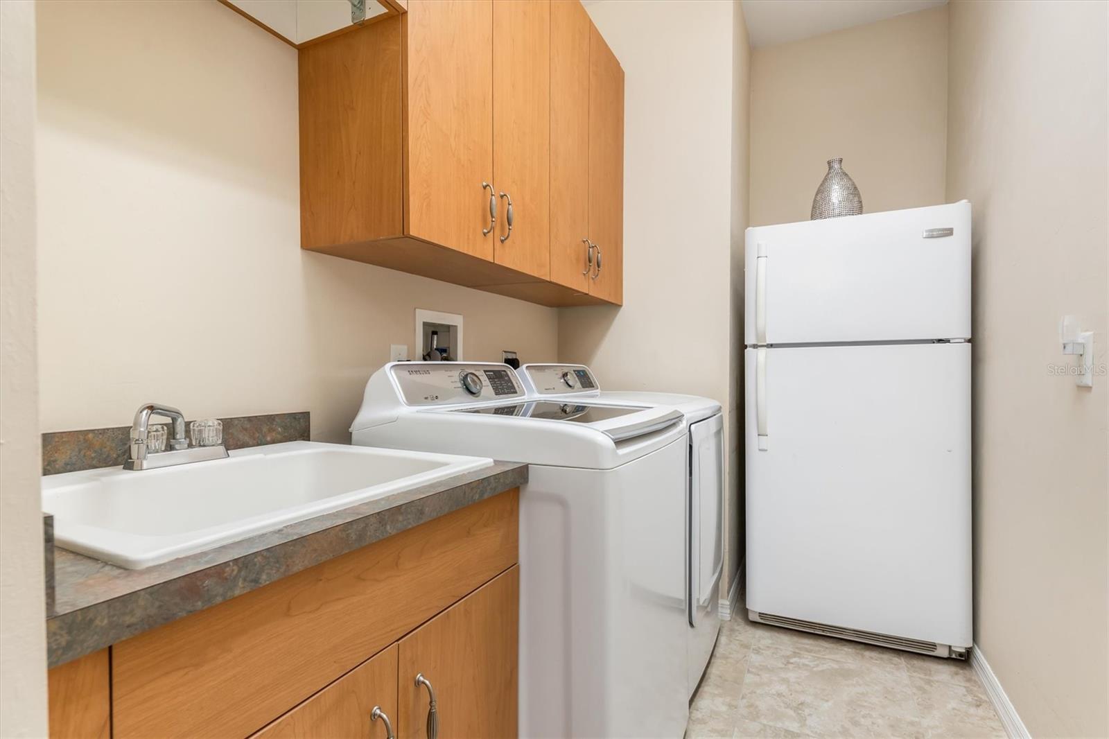 2224 VIA VENETO DR