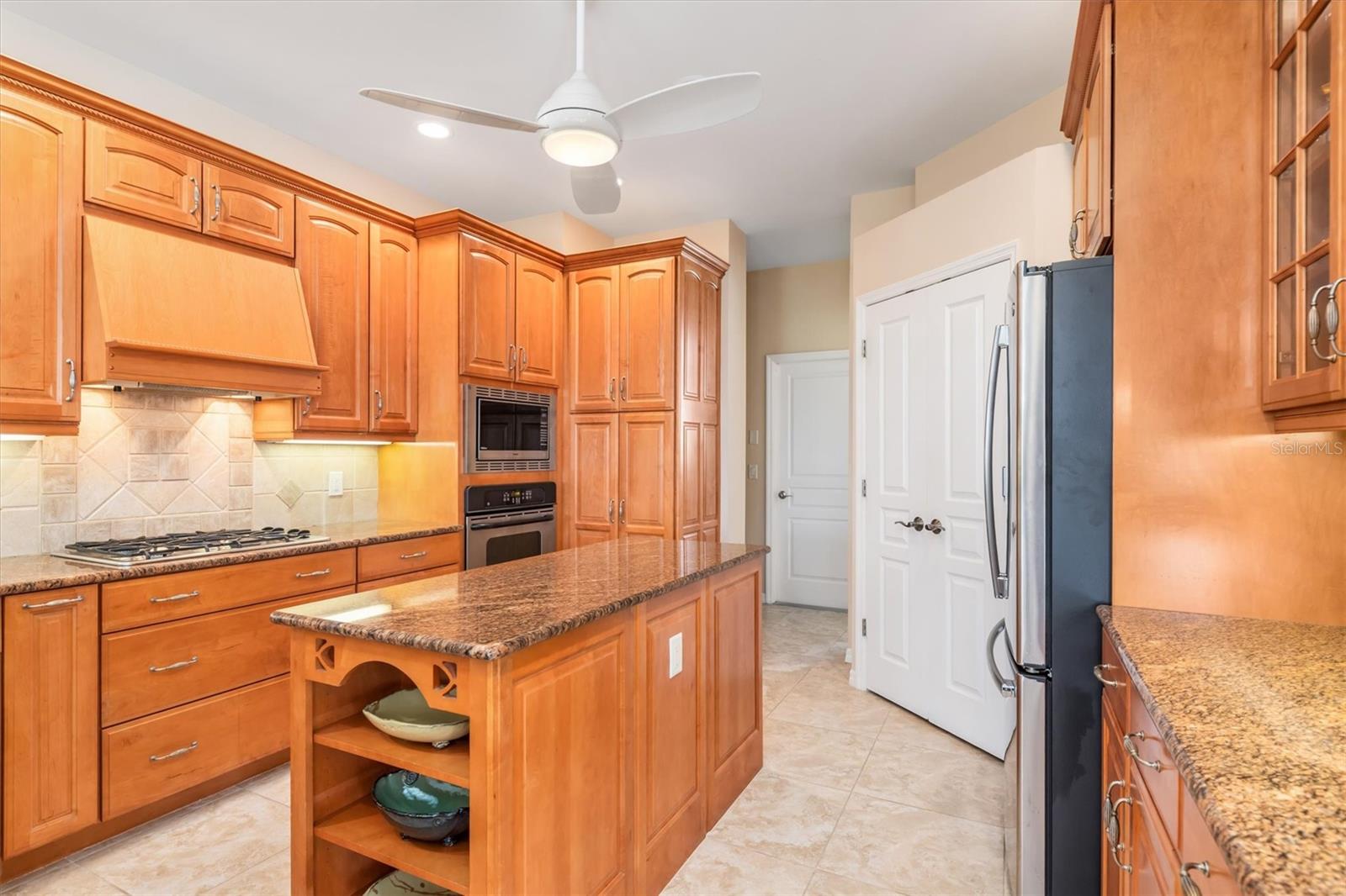 2224 VIA VENETO DR